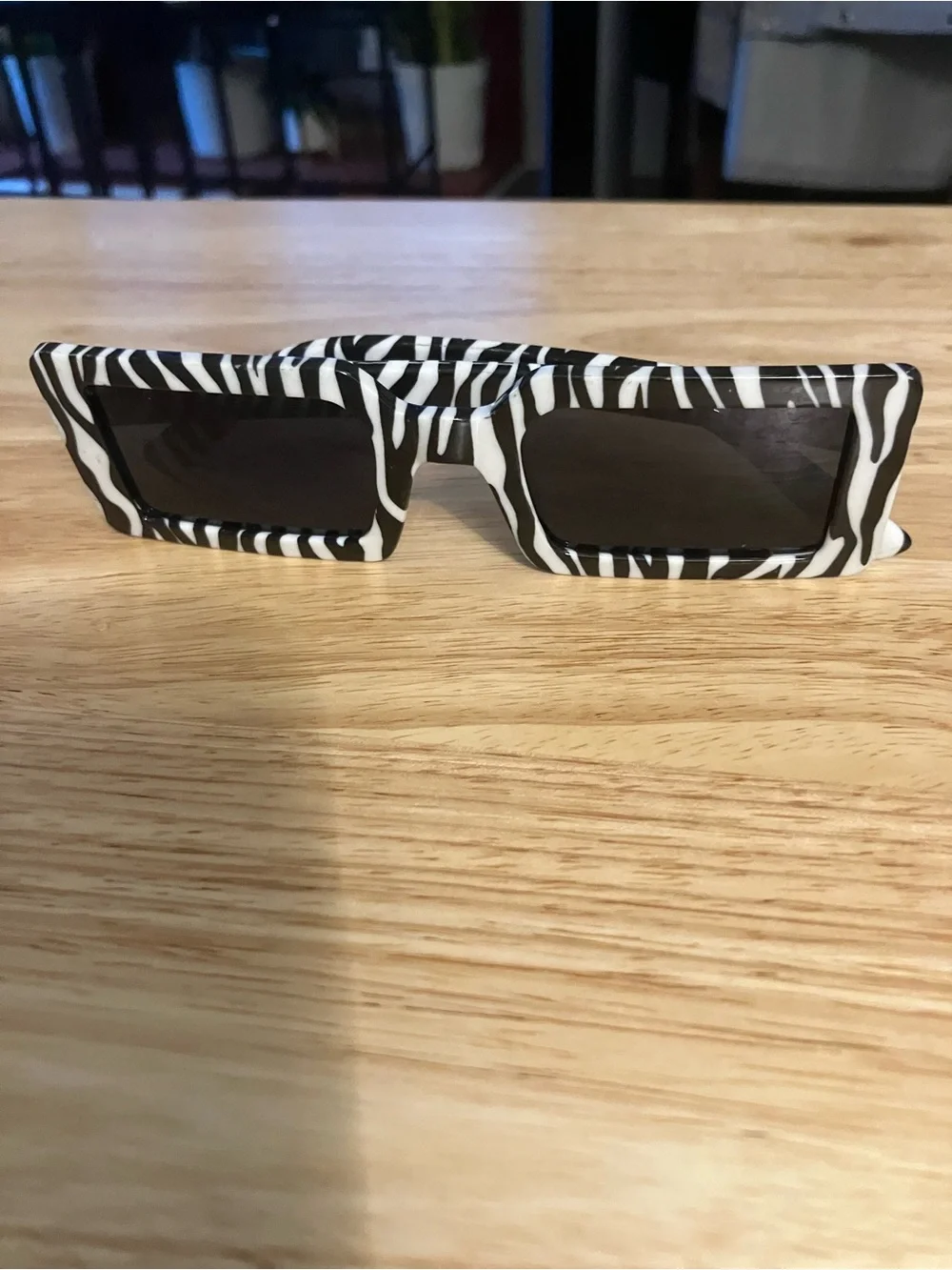 Zebra Stripe Rectangle Sunglasses - Black & White